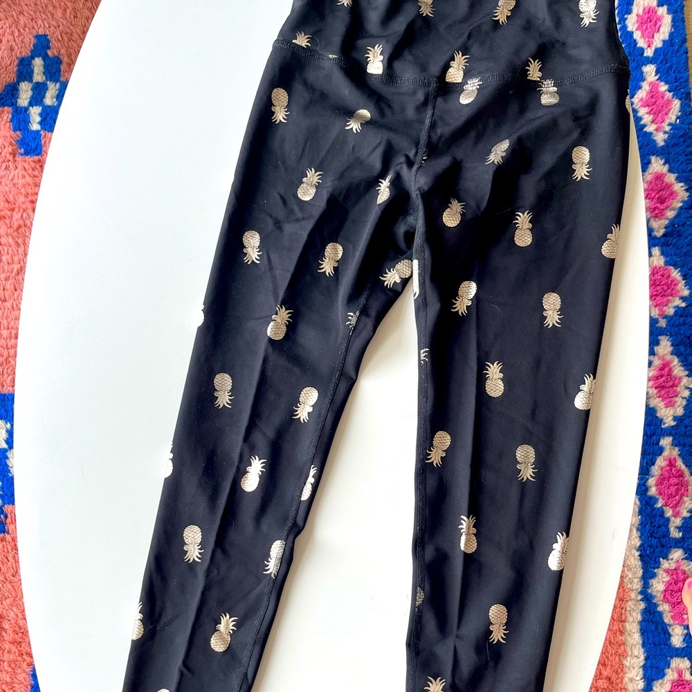 Beyond Yoga vacation vibe workout pants